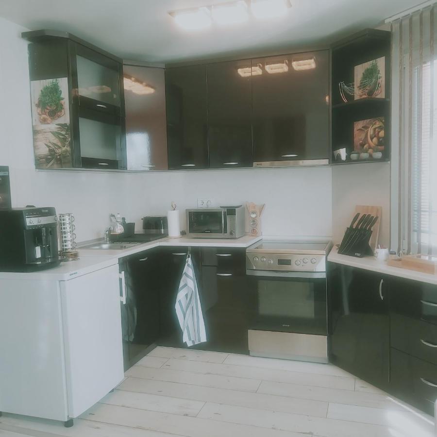 Saint Nicholas Varna Lovely 2 Bedroom Apartment With Sunny Garden Exterior photo